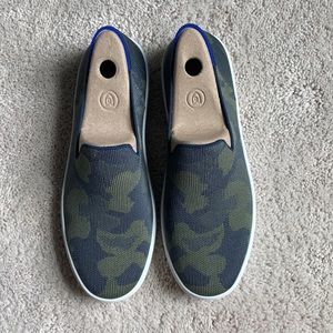 NWOB Rothys Green Camo Sneakers
